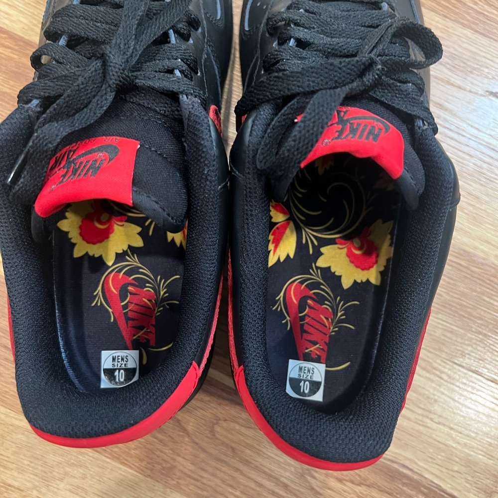 Nike Black and Red Men's Low-Top Sneakers with Red Graphic Swoosh - Picture 3 of 12